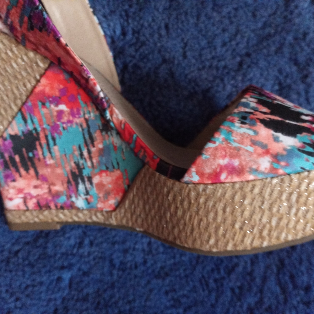Wedge sandals